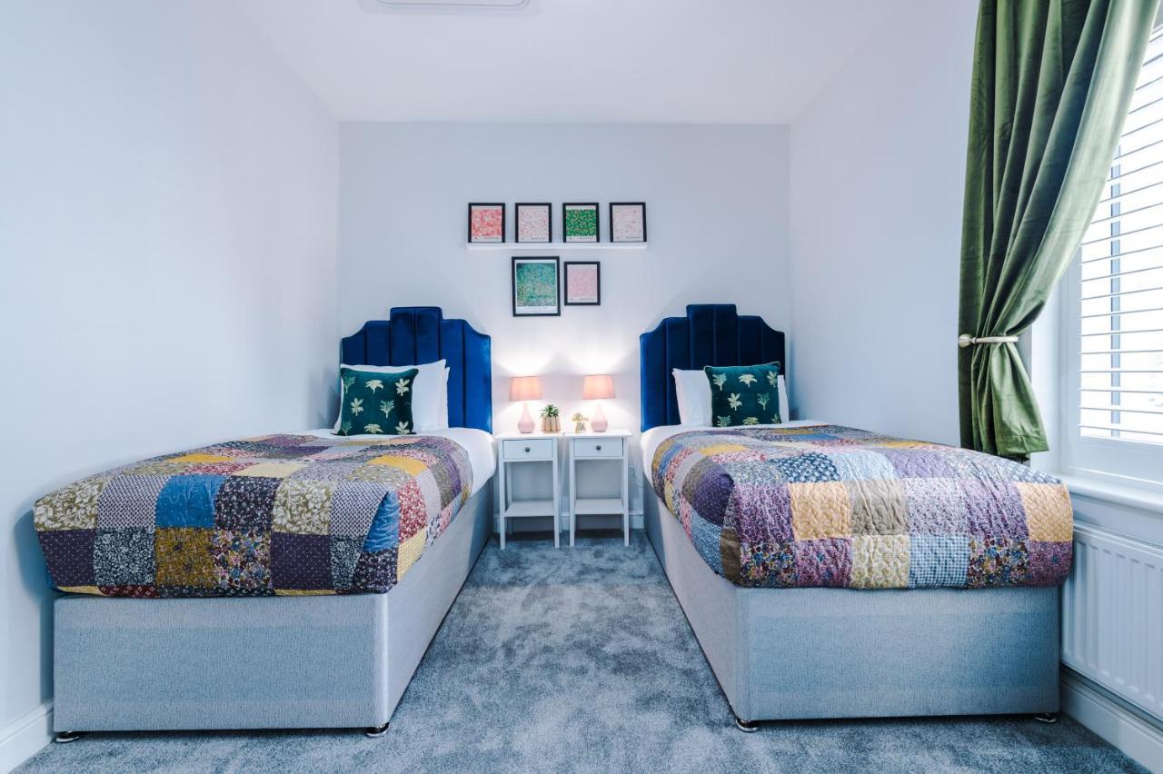 Parkview Place Serviced Apartment Ковънтри Екстериор снимка